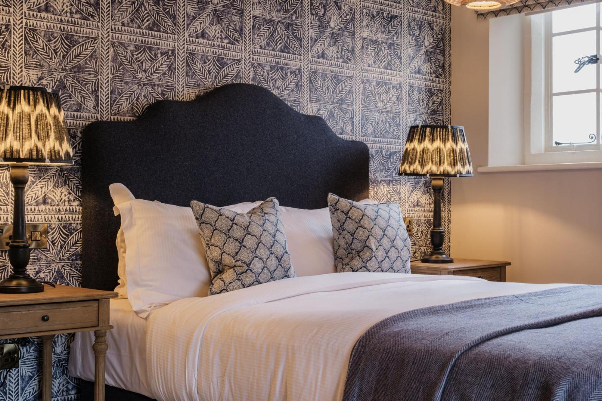 The Manor House 4*